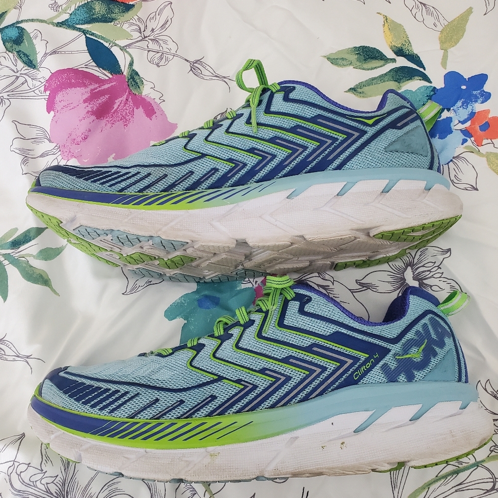 HOKA W Clifton 4 ~Women's Size 9.5 91/2